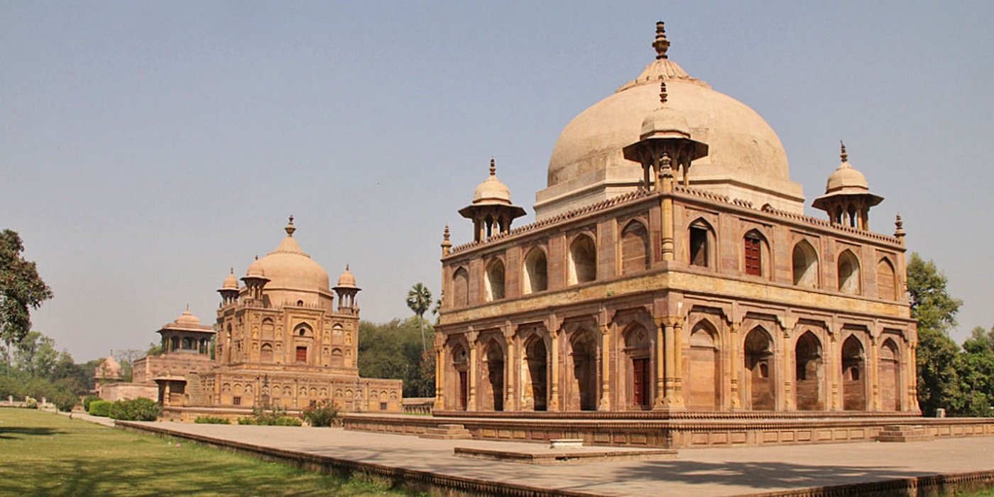 Varanasi, Sarnath, Prayagraj and Ayodhya Tour Package
