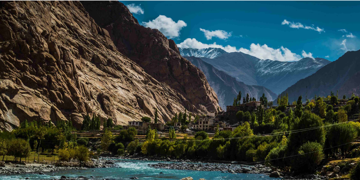 Service Provider of Romantic Kashmir Tour Package in Chandigarh, Punjab, India