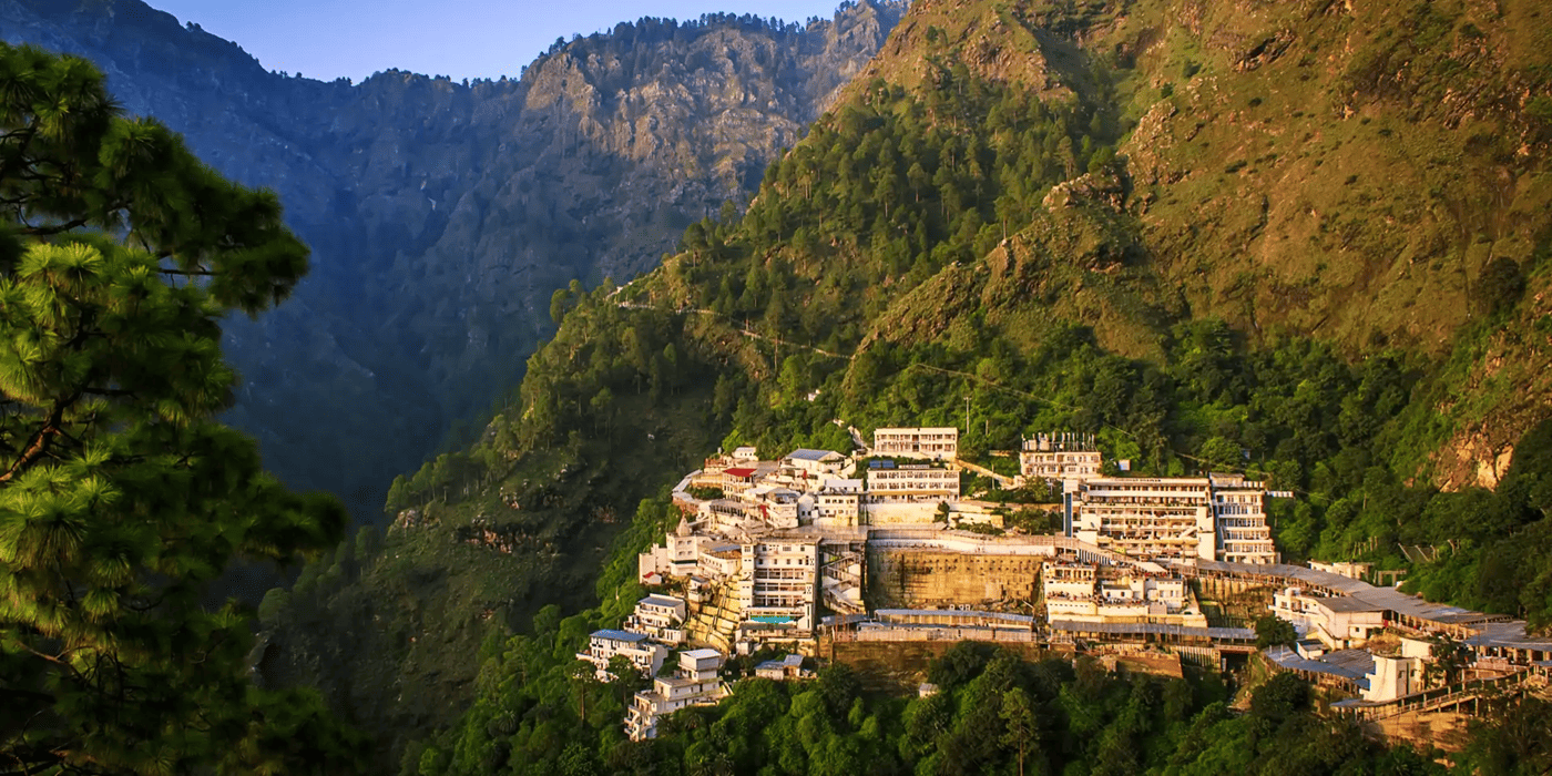 Service Provider of Jammu Katra Vaishnodevi with Amritsar Tour Package in Chandigarh, Punjab, India